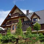 Dom Z Witrazami Homestay