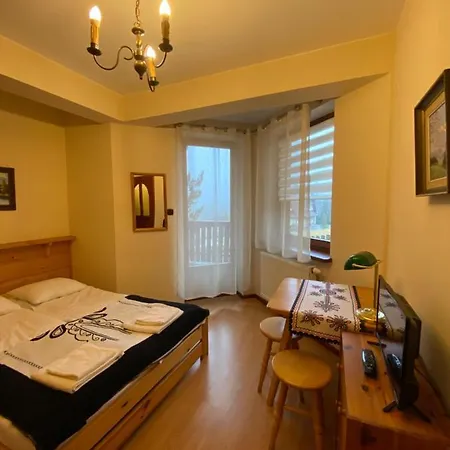 Homestay Dom Z Witrazami *
